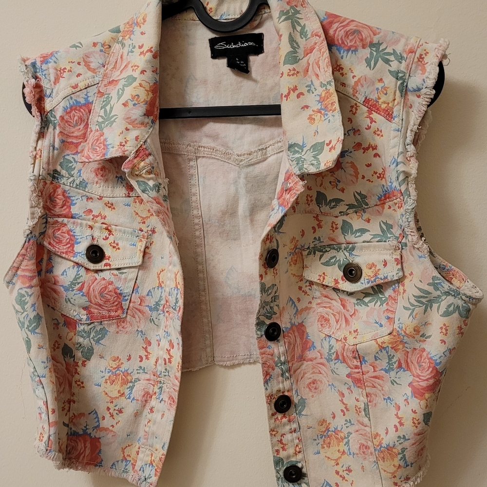 Woman tops